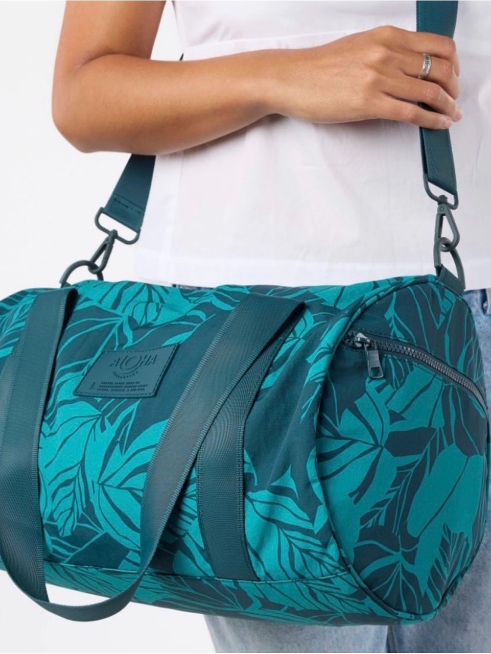 NWT ALOHA Collection Haunani Keep It Light Sporty Duffle  - Teal